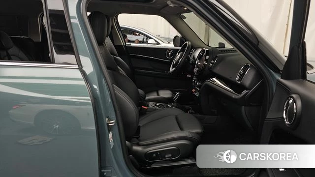 Mini Cooper Countryman 2023 Небесно-голубой из Кореи, фото 2