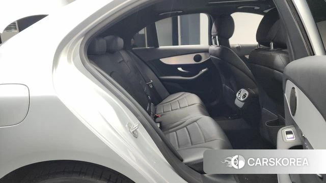 Mercedes-Benz C-Class W205 2021 Серебряный из Кореи, фото 2