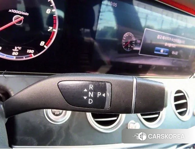 Mercedes-Benz E-Class W213 2019 Черный из Кореи, фото 2