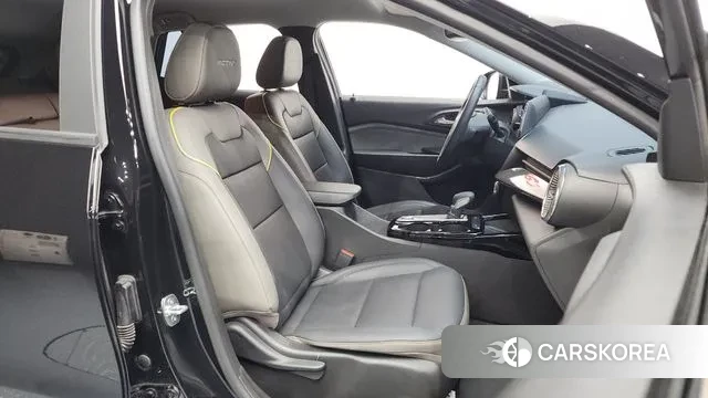 Chevrolet (GM Daewoo) Trax Crossover 2023 Черный из Кореи, фото 2