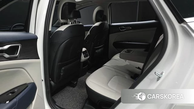 Kia Sportage 5th Generation 2022 Белый из Кореи, фото 2