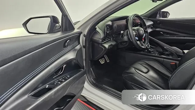 Hyundai Avante (CN7) 2022 Серебристо-серый из Кореи, фото 2