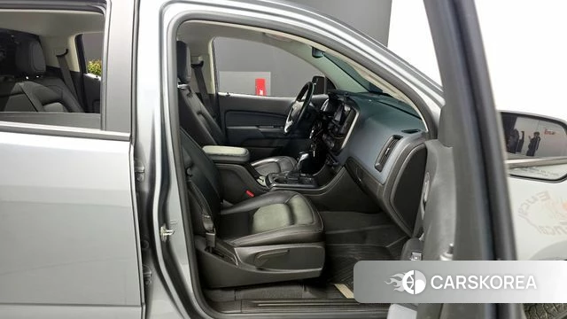 Chevrolet (GM Daewoo) Real New Colorado 2022 Серый из Кореи, фото 2