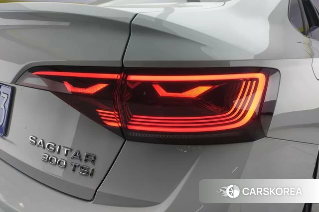Volkswagen Sagitar 2024 Белый из Китая, фото 2