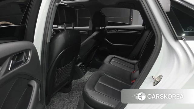 Audi New A3 2019 Белый из Кореи, фото 2
