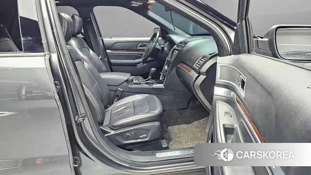 Ford Explorer 2018 Серый из Кореи, фото 2