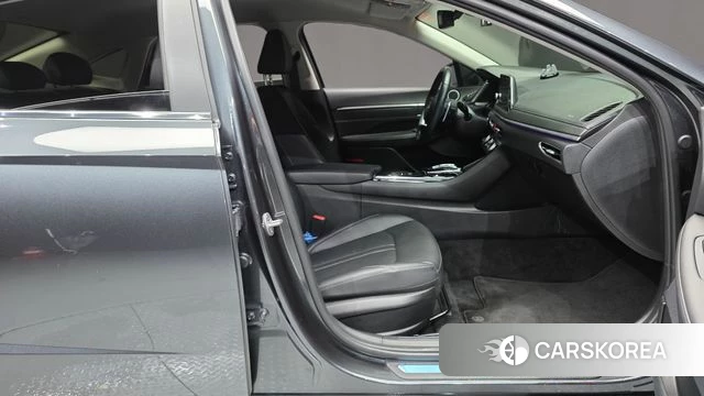 Hyundai Sonata (DN8) 2022 Серый из Кореи, фото 2
