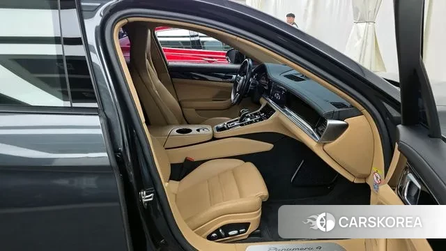 Porsche Panamera (971) 2018 Серый из Кореи, фото 2