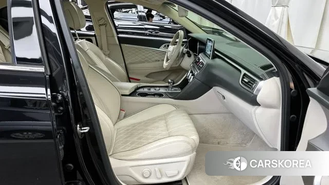 Genesis G70 2019 Черный из Кореи, фото 2