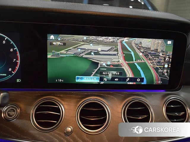 Mercedes-Benz E-Class W213 2022 Черный из Кореи, фото 2