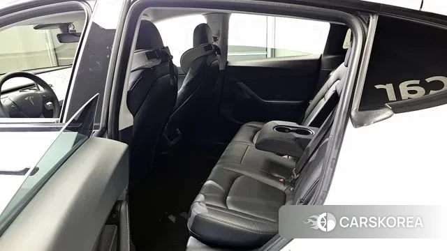 Tesla Model Y 2021 Белый из Кореи, фото 2