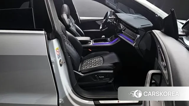 Audi Q8 (4M) 2023 Белый из Кореи, фото 2