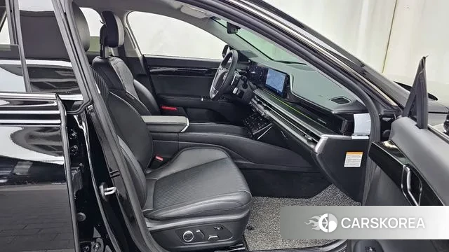 Hyundai Grandeur Hybrid (GN7) 2023 Черный из Кореи, фото 2