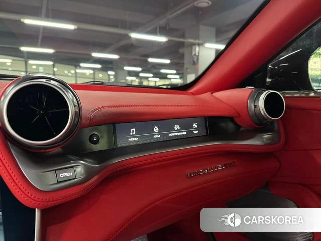 Ferrari GTC4 Russo 2019 Черный из Кореи, фото 2
