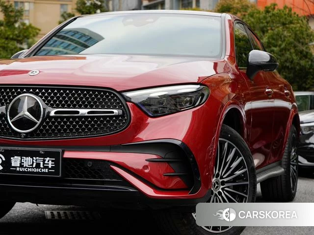 Mercedes-Benz GLC Coupe 2024 Красный из Китая, фото 2