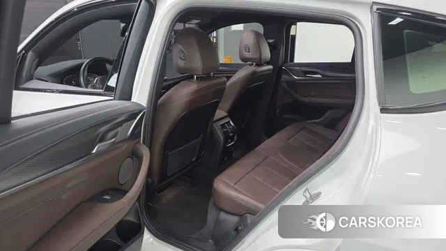 BMW X4 (G02) 2023 Белый из Кореи, фото 2