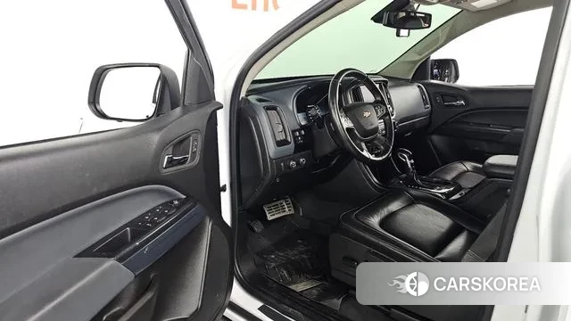 Chevrolet (GM Daewoo) Real New Colorado 2022 Белый из Кореи, фото 2