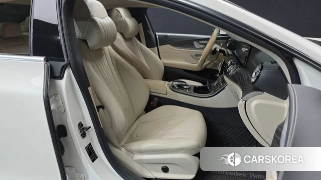 Mercedes-Benz CLS-Class C257 2020 Жемчужный цвет из Кореи, фото 2