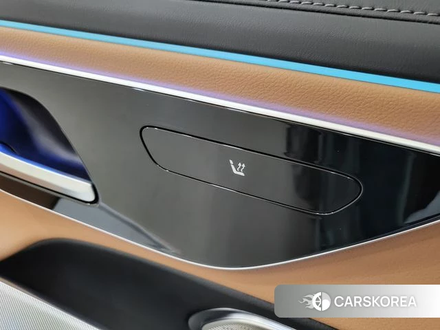 Mercedes-Benz E-Class W214 2025 Синий нефрит из Кореи, фото 2