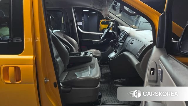 Hyundai The New Grand Starex 2019 Желтый из Кореи, фото 2