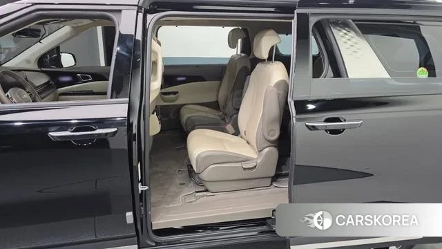 Kia Carnival 4th generation 2022 Черный из Кореи, фото 2