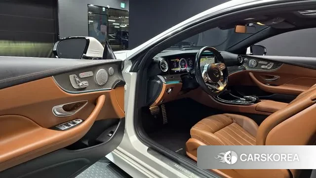 Mercedes-Benz E-Class W213 2019 Белый из Кореи, фото 2