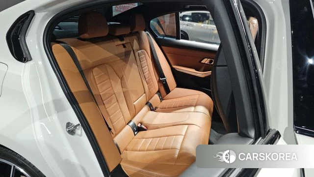 BMW 3 Series (G20) 2023 Белый из Кореи, фото 2