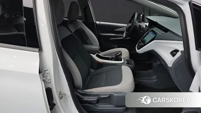 Chevrolet (GM Daewoo) Bolt EV 2018 Белый из Кореи, фото 2