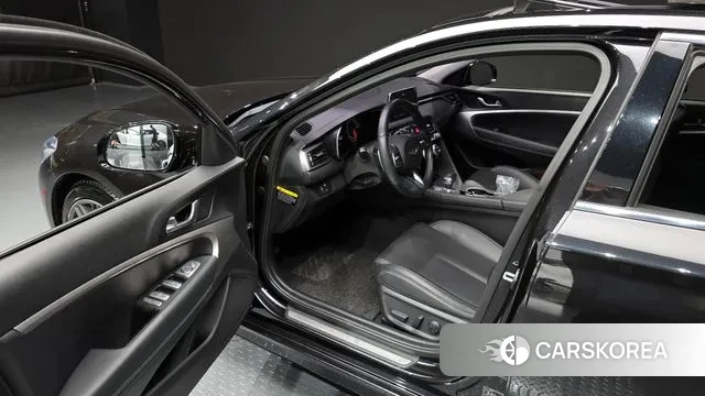 Genesis G70 2018 Черный из Кореи, фото 2