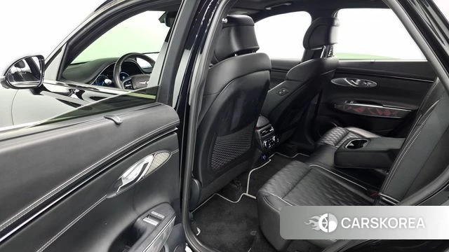 Genesis GV70 2022 Черный из Кореи, фото 2