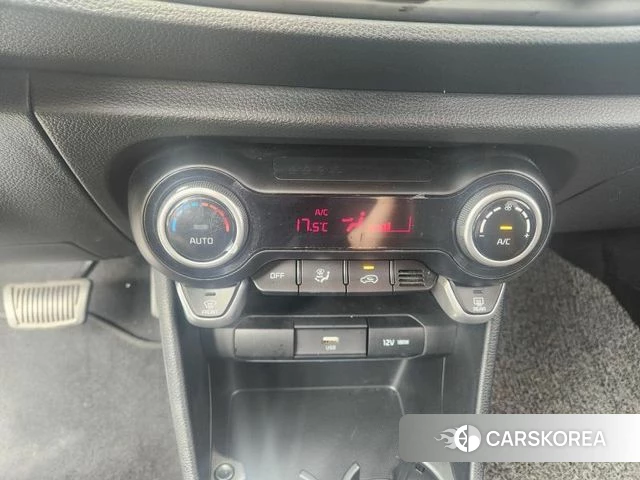 Kia Morning Urban (JA) 2023 Жемчужный цвет из Кореи, фото 2