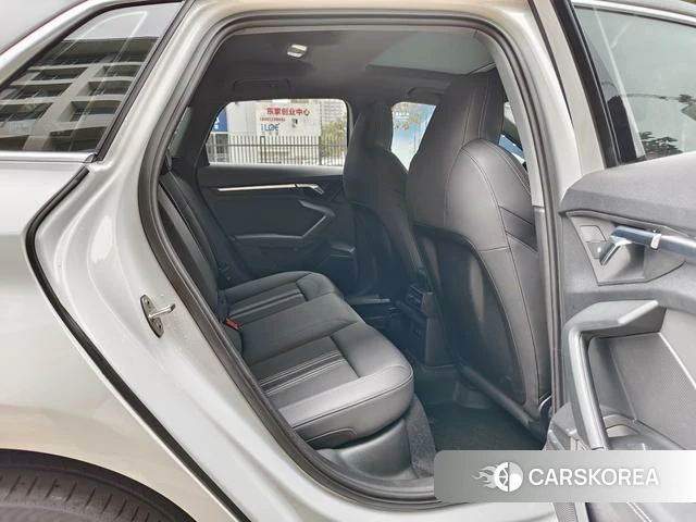 Audi A3 2021 Белый из Китая, фото 2