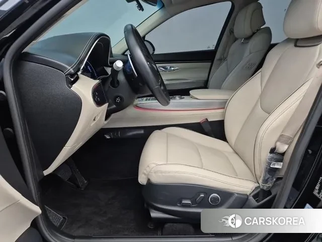 Genesis GV70 2021 Черный из Кореи, фото 2