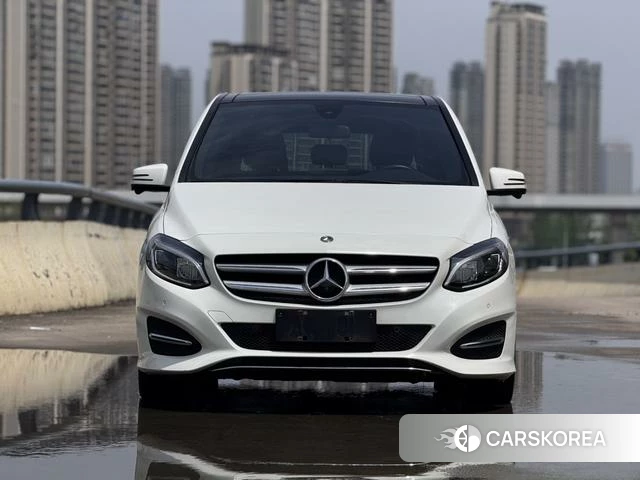 Mercedes-Benz Class B 2018 Белый из Китая, фото 2