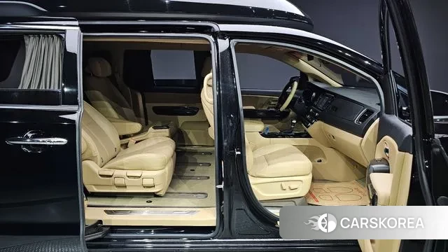 Kia The New Carnival 2019 Черный из Кореи, фото 2