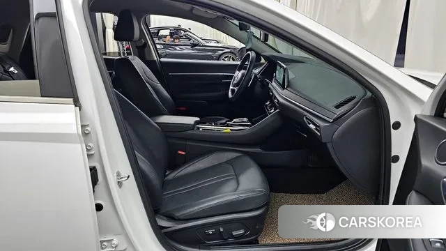 Hyundai Sonata (DN8) 2022 Белый из Кореи, фото 2