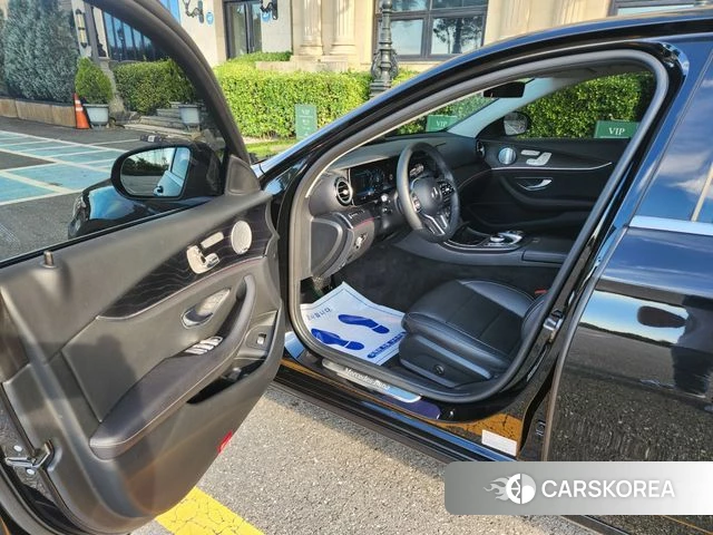 Mercedes-Benz E-Class W213 2020 Черный из Кореи, фото 2