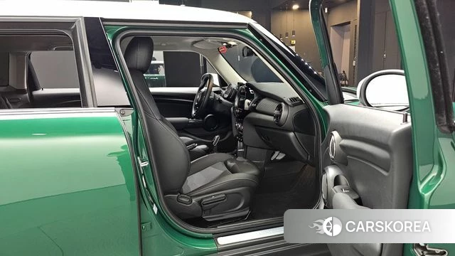 Mini Cooper 2020 Зеленый из Кореи, фото 2