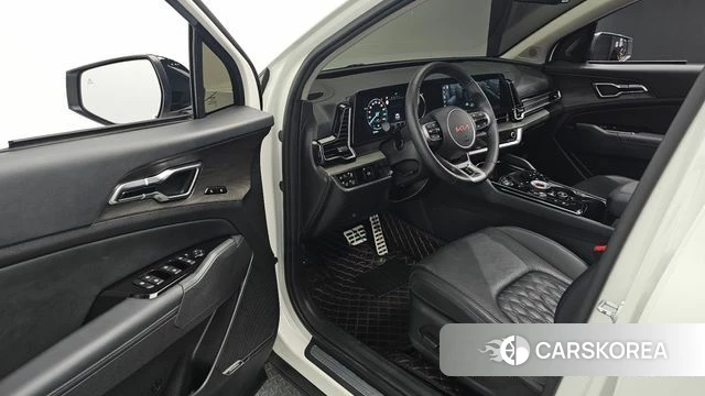 Kia Sportage 5th Generation Hybrid 2023 Белый из Кореи, фото 2
