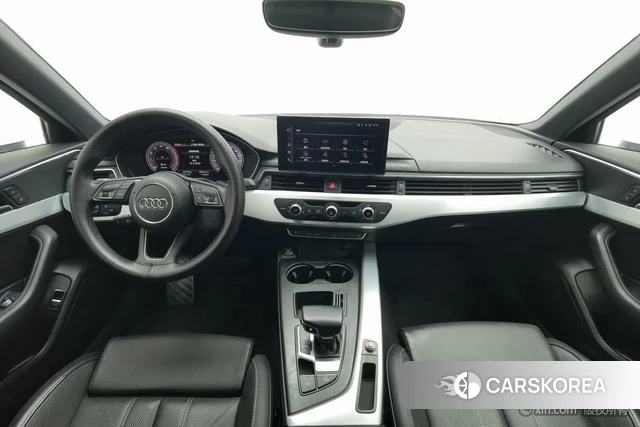 Audi A4L 2022 Белый из Китая, фото 2