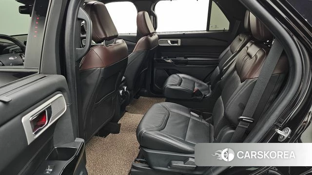 Ford Explorer 6th Generation 2021 Черный из Кореи, фото 2