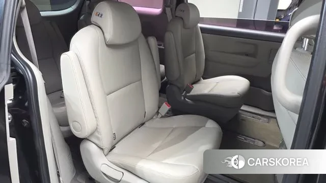 Kia The New Carnival 2018 Черный из Кореи, фото 2