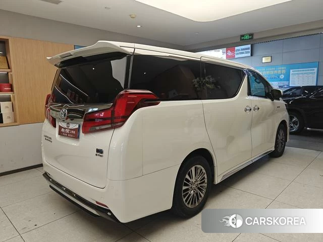 Toyota Elfa 2023 Белый из Китая, фото 2