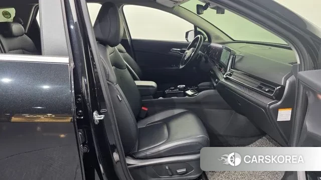 Kia Sportage 5th Generation Hybrid 2022 Черный из Кореи, фото 2