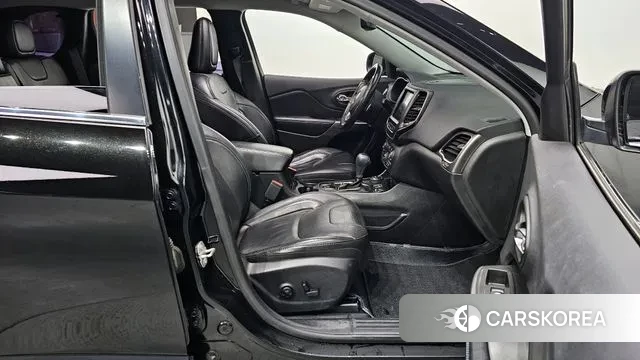 Jeep Cherokee (KL) 2019 Черный из Кореи, фото 2