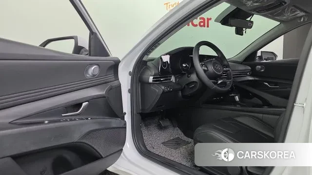 Hyundai Avante (CN7) 2023 Белый из Кореи, фото 2