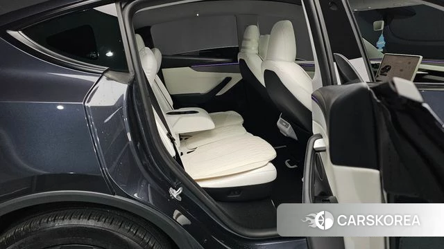 Tesla Model Y 2025 Серый из Кореи, фото 2