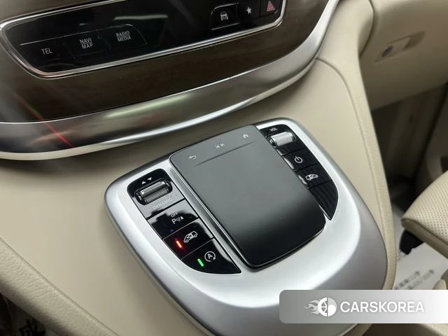 Mercedes-Benz V-class 2023 Черный из Китая, фото 2