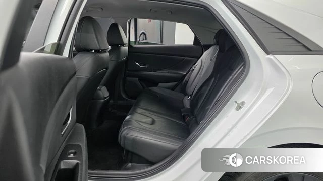 Hyundai Avante Hybrid (CN7) 2022 Белый из Кореи, фото 2