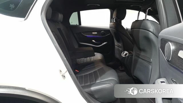 Mercedes-Benz GLC-Class X253 2023 Белый из Кореи, фото 2